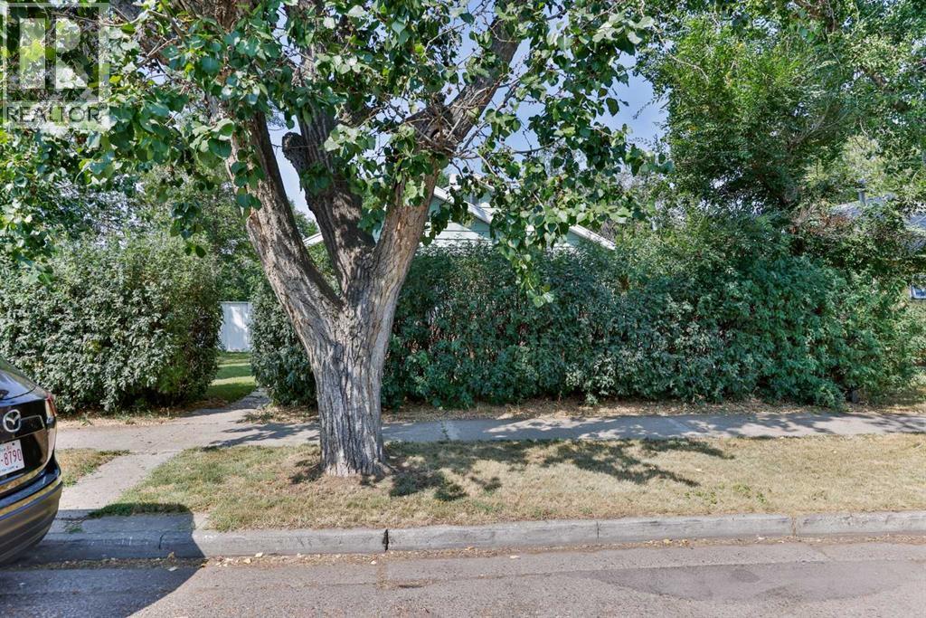 710 15 Street North - Photo 5