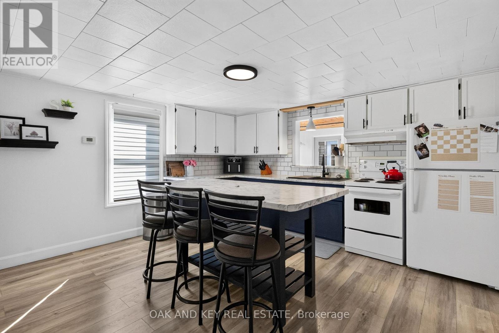 125 KEEFER STREET - Image 13