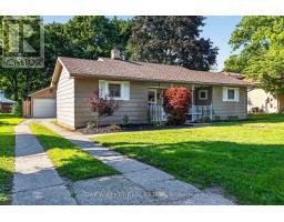 Mud room - 125 Keefer Street, Strathroy Caradoc, ON N7G1E1 Photo 7