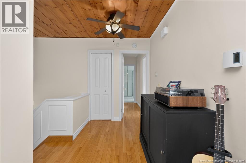 223 Edgett Avenue - 5