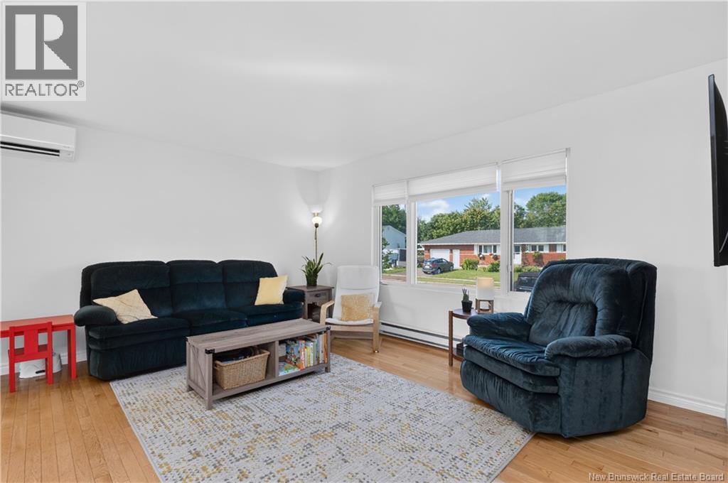 223 Edgett Avenue - 6