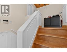 223 Edgett Avenue, photo 3