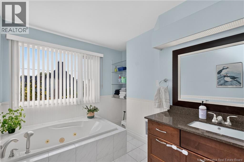223 Edgett Avenue - 28