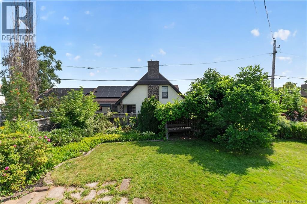 223 Edgett Avenue - 43