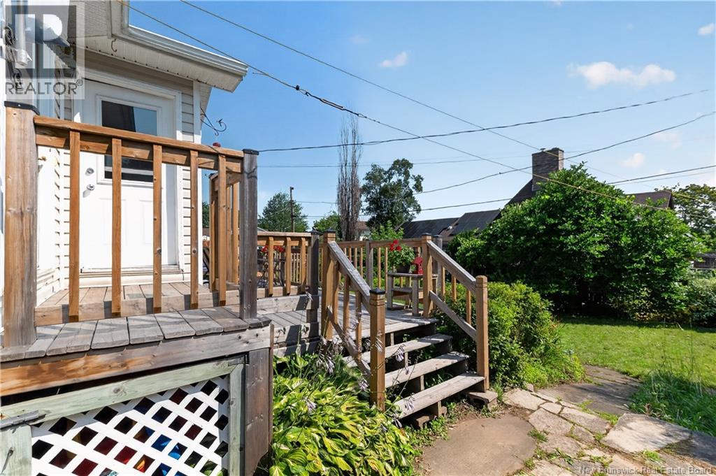 223 Edgett Avenue - 39
