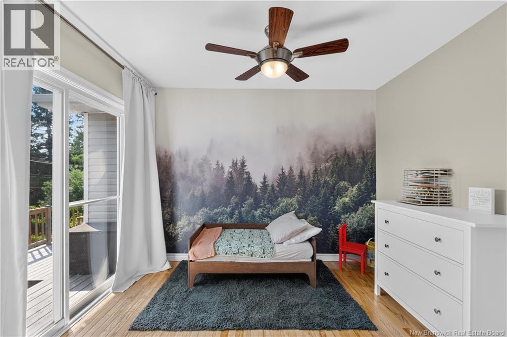 223 Edgett Avenue - 22