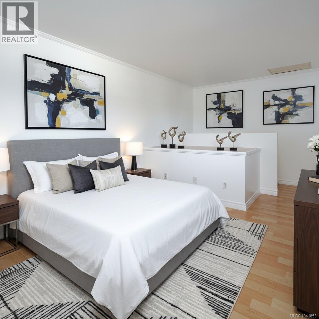 #4 740 Wilson St - Image 8