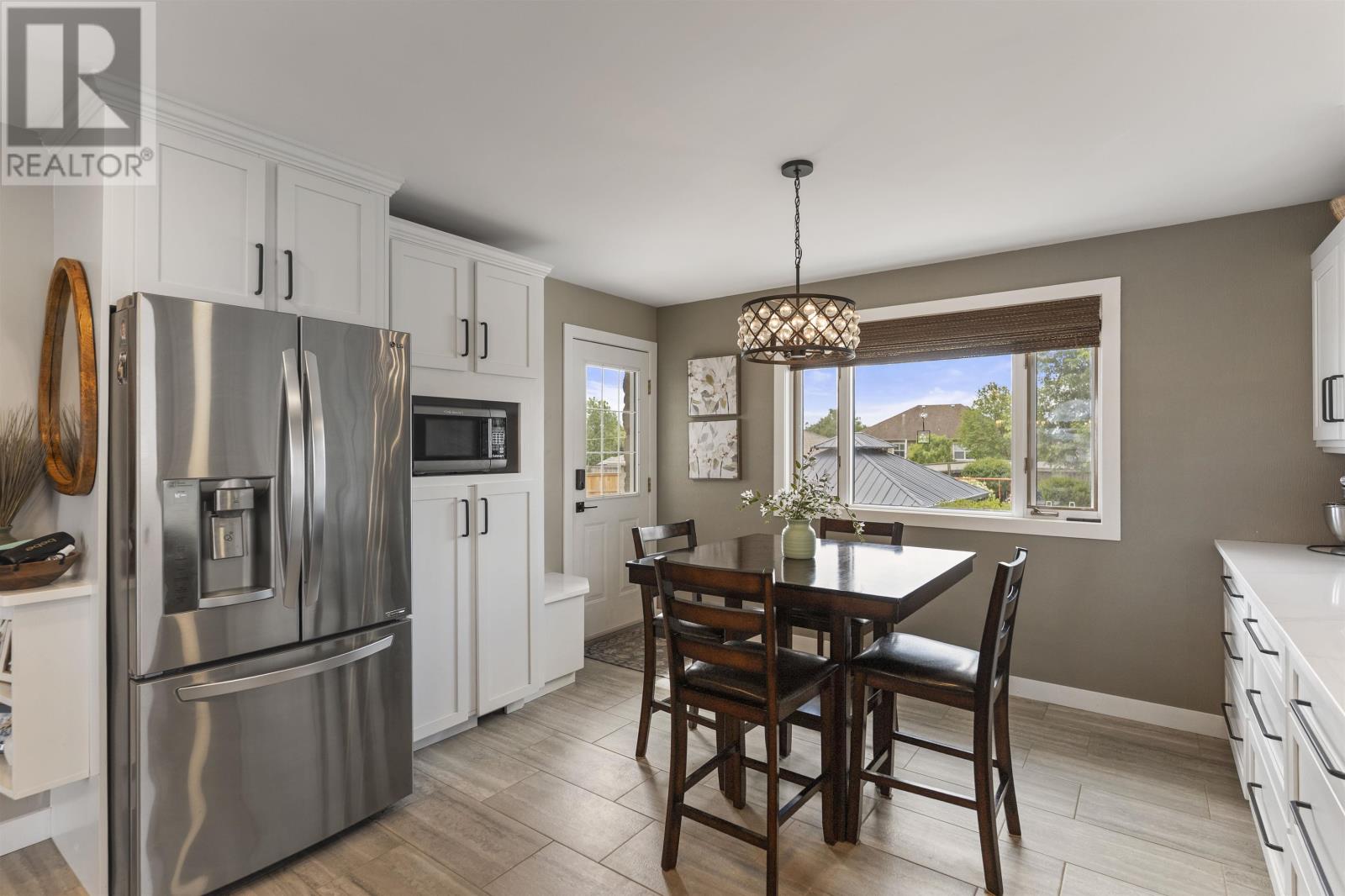 239 CARIBOU CRES - 13