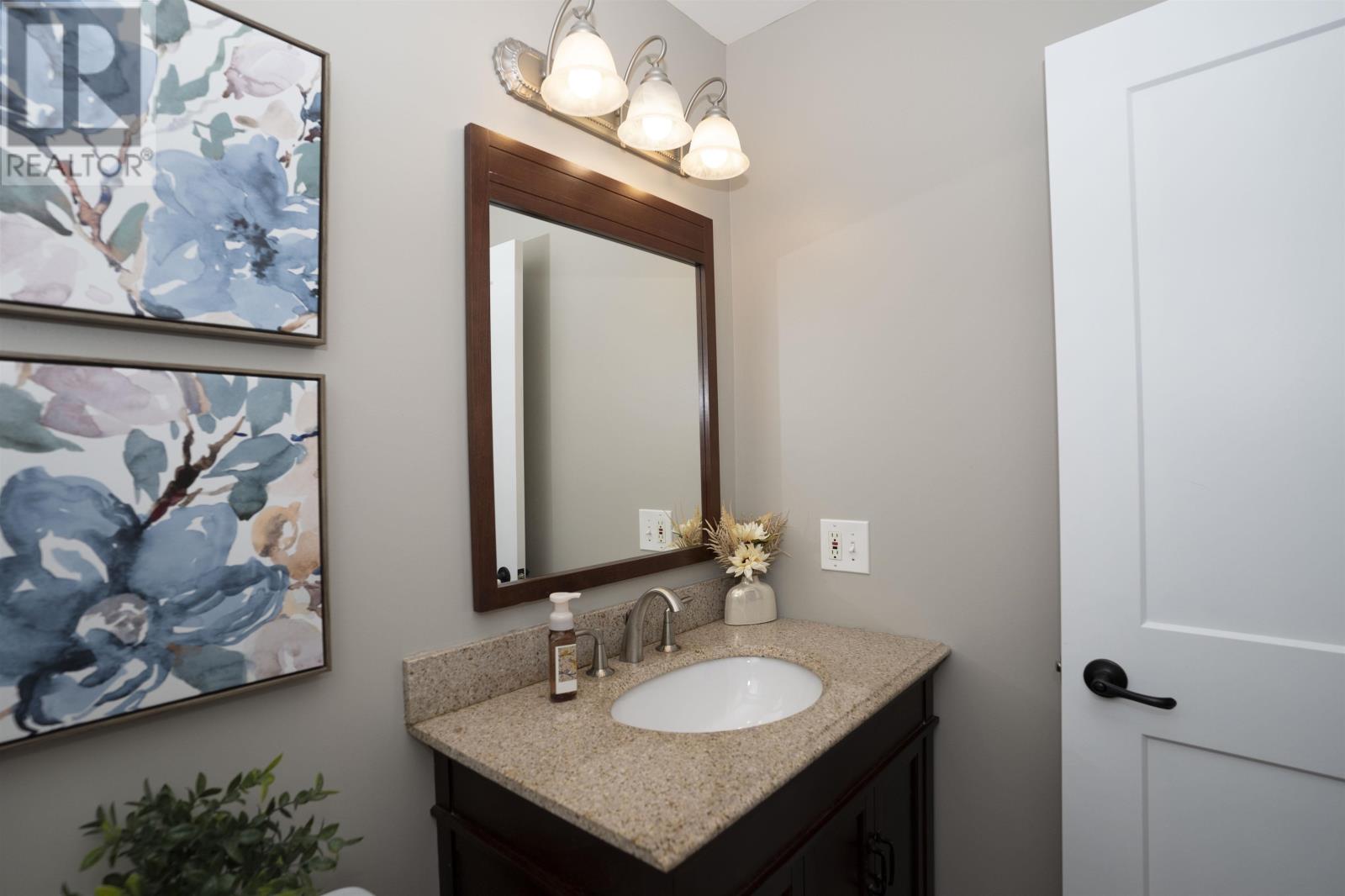 239 CARIBOU CRES - Image 23