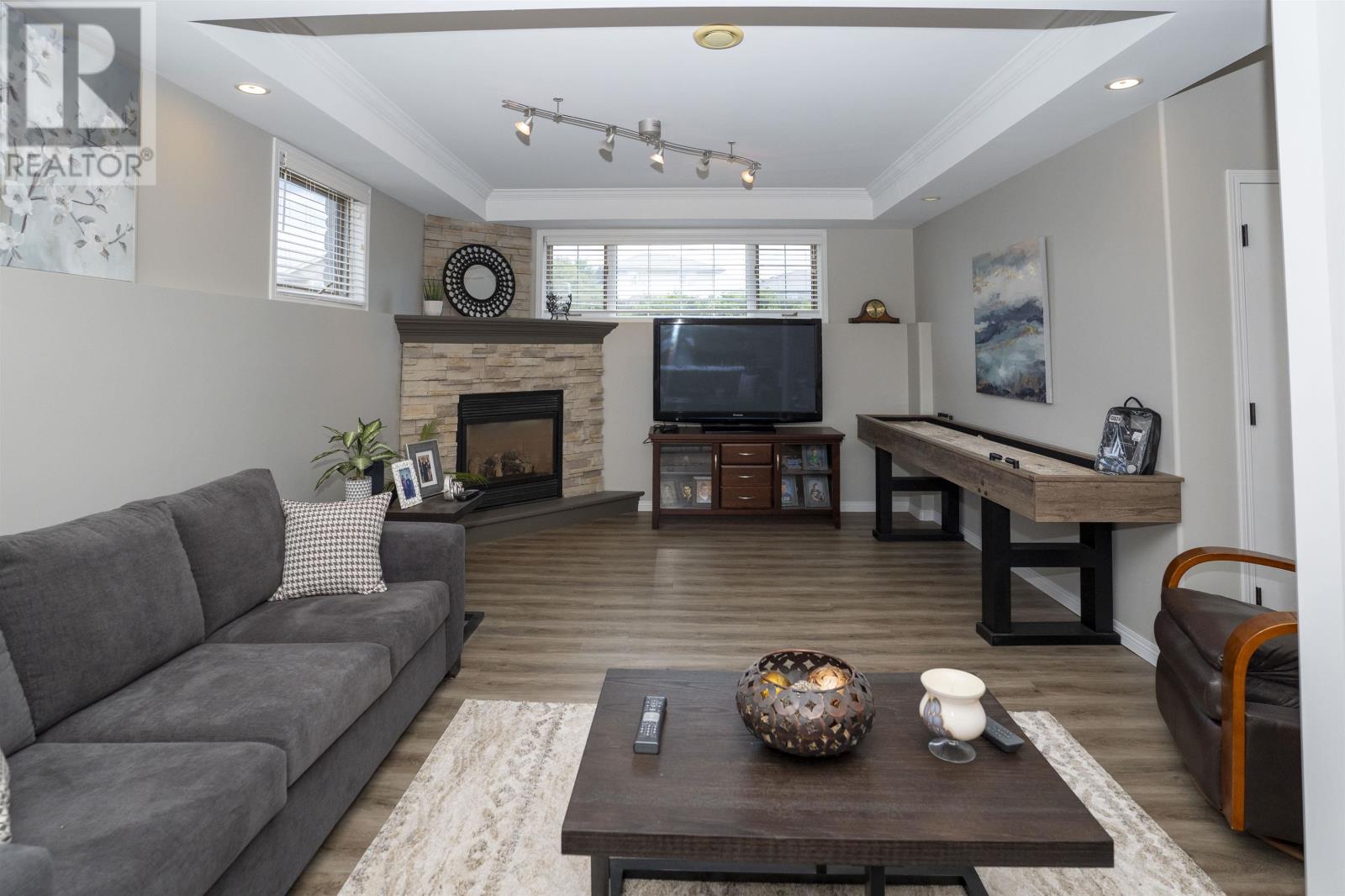 239 CARIBOU CRES - Image 32