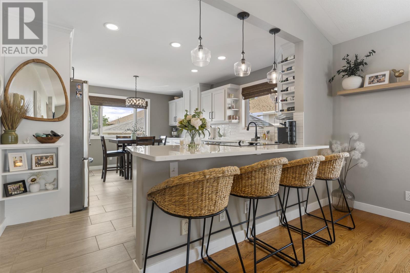 239 CARIBOU CRES - 9