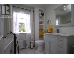 33 Warbury Street thumbnail 17