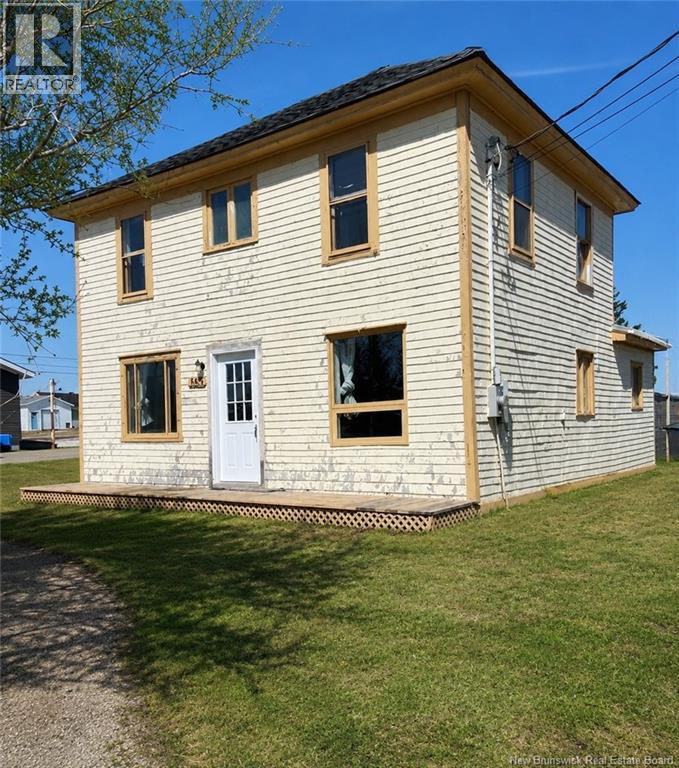 385 St-Pierre E - 1