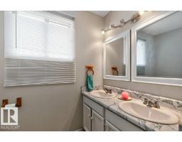 3205 104a St Nw, Edmonton, AB T6J4H7 Photo 36