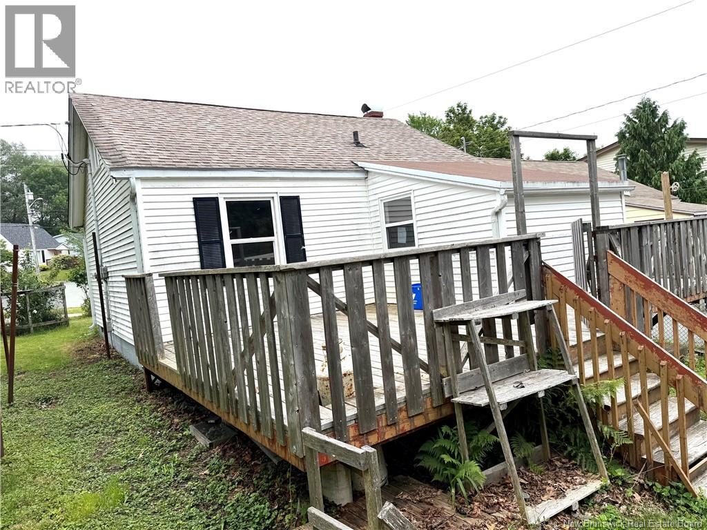 105 Beaverbrook Avenue - 19