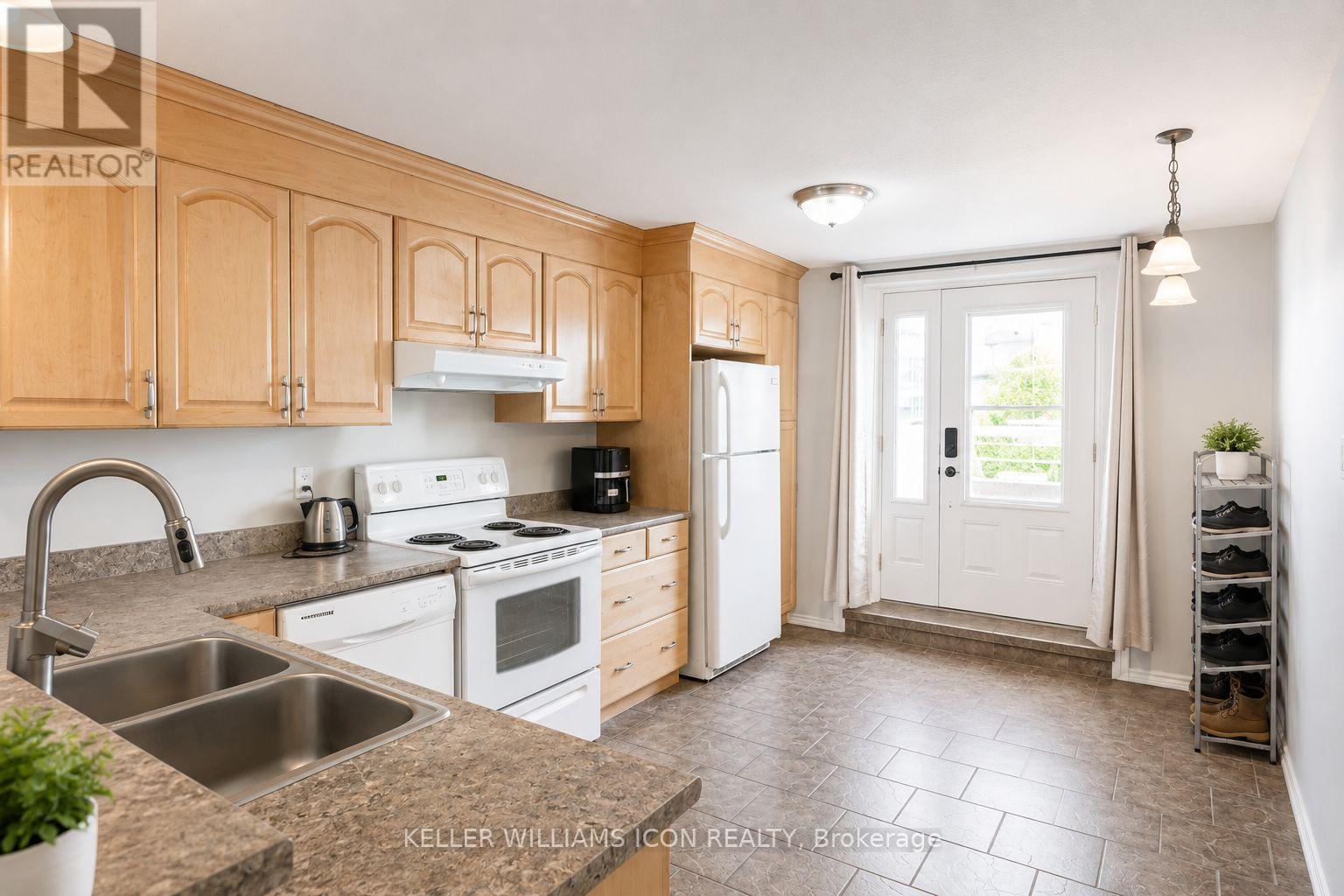 5 Bed, 2 Bath House for Sale in Ottawa – 313 SAVARD AVENUE, Ottawa – MLS# X13648548 - Image 28