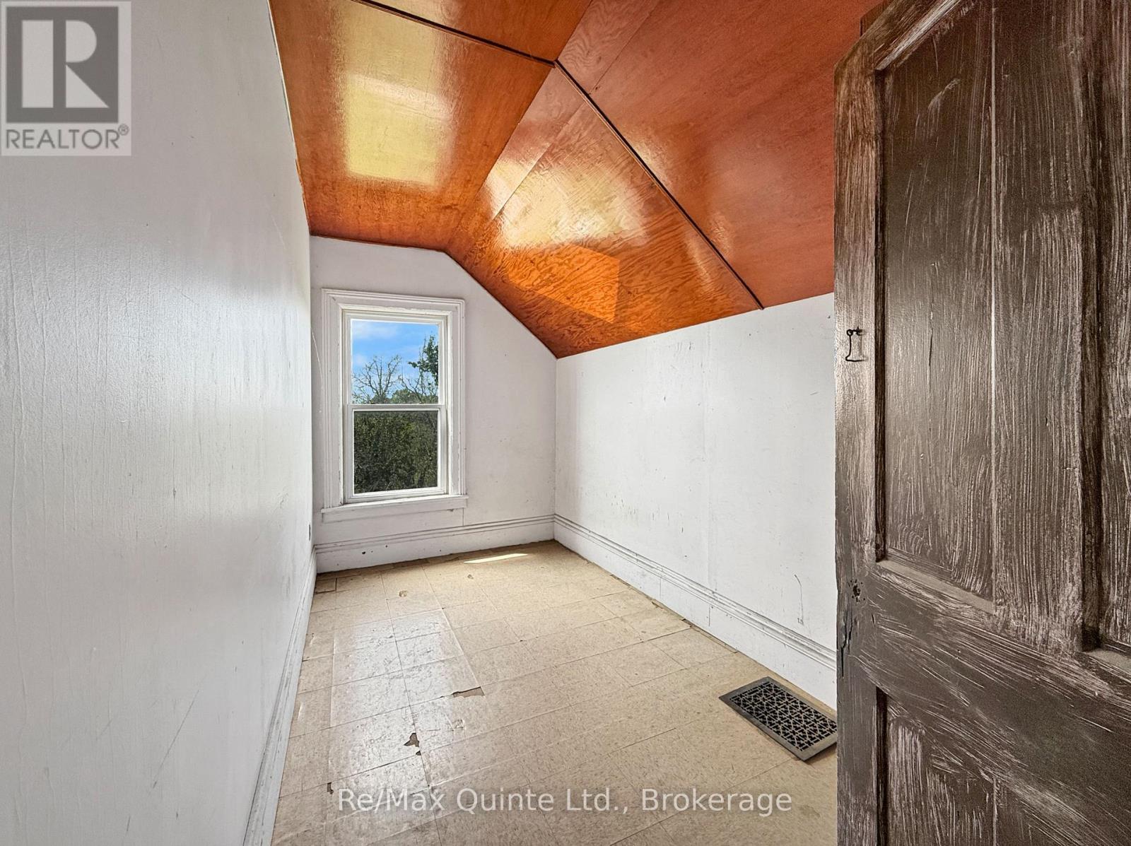 98 SWAMP COLLEGE ROAD - 15