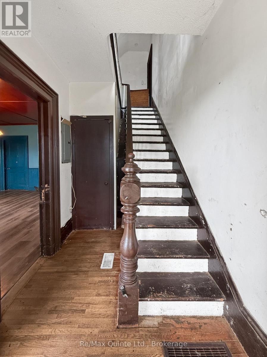 98 SWAMP COLLEGE ROAD - 5