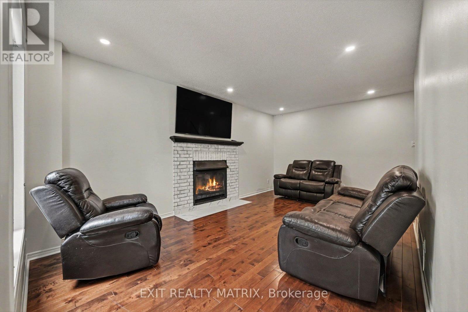 4 Bed, 3 Bath House for Sale in Ottawa – 627 CHENIER WAY, Ottawa – MLS# X13503558 - Image 22