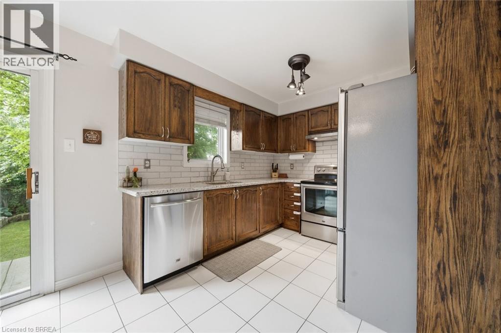 137 CHUDLEIGH Street - 17