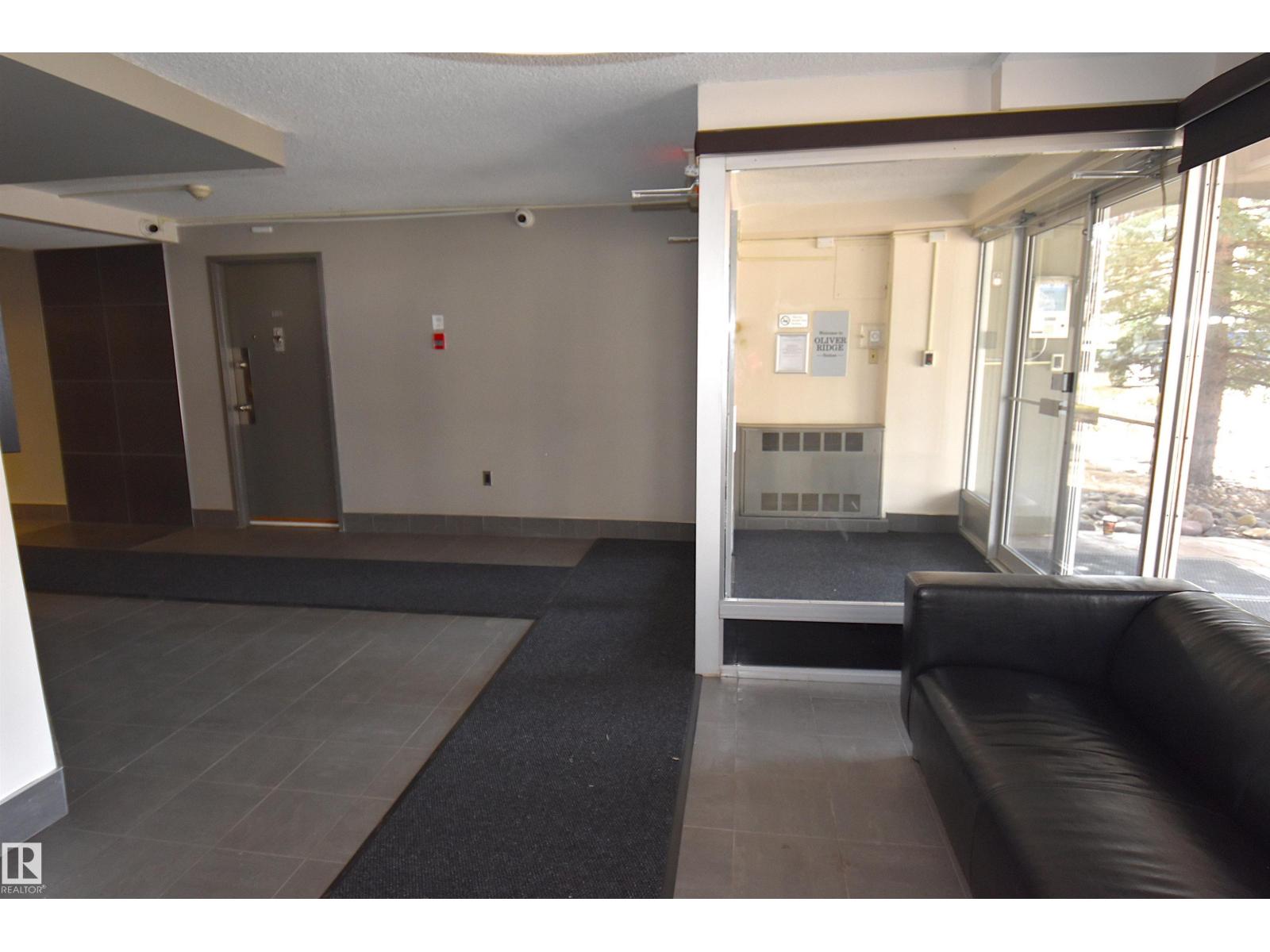 #608 10021 116 ST NW - 22