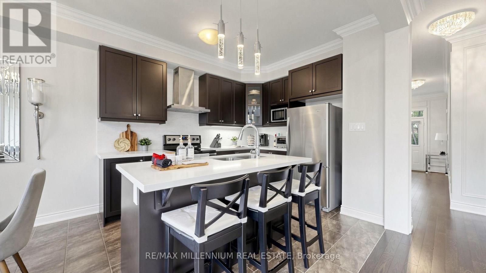 353 MOODY DRIVE - 7