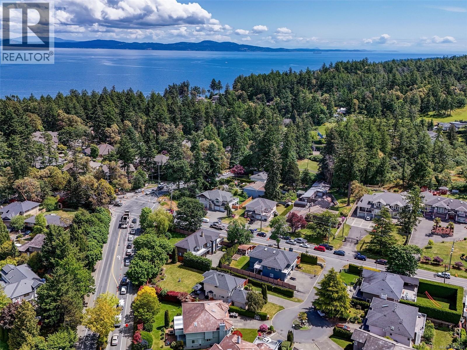 1290 Les Meadows Cres - 32