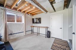 357 Atlas Crescent, Winnipeg, MB R2V5C1 Photo 36