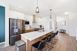 Loft - 357 Atlas Crescent, Winnipeg, MB R2V5C1 Photo 9