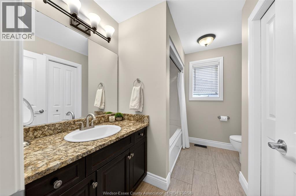 3939 WILDWOOD DRIVE - 11