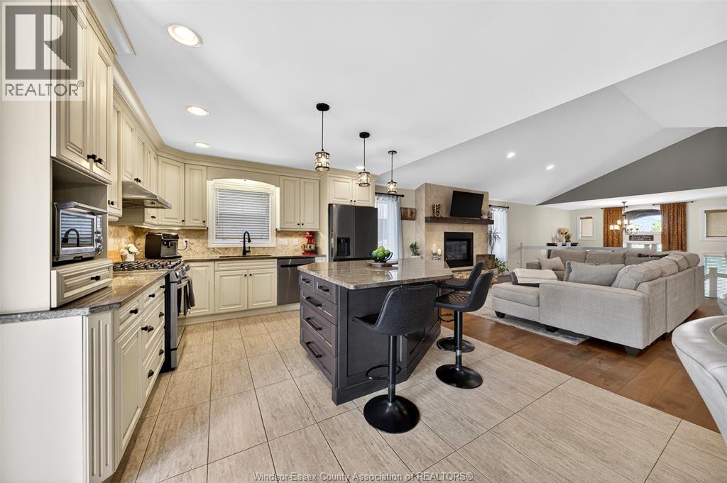 3939 WILDWOOD DRIVE - 17
