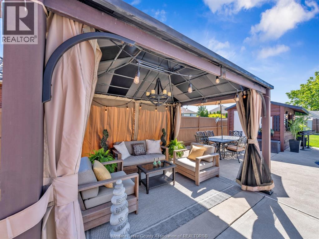 3939 WILDWOOD DRIVE - 33