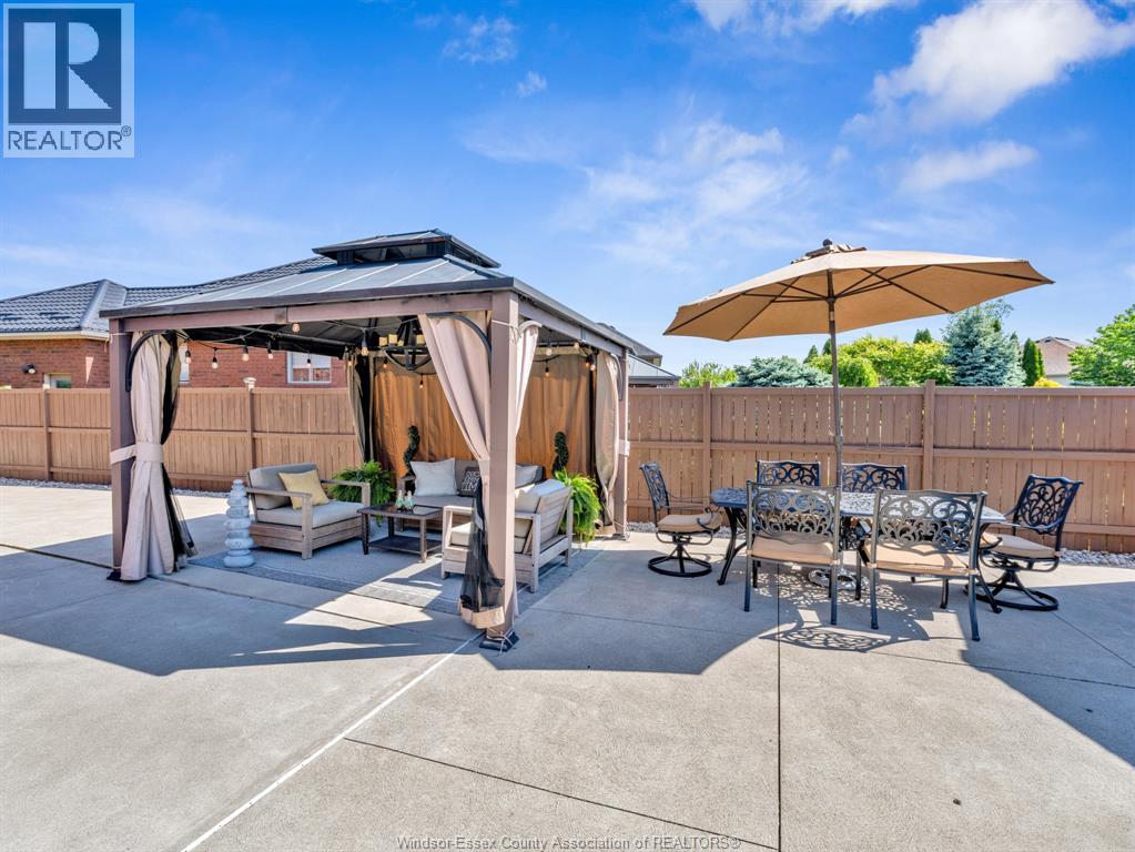 3939 WILDWOOD DRIVE - 35