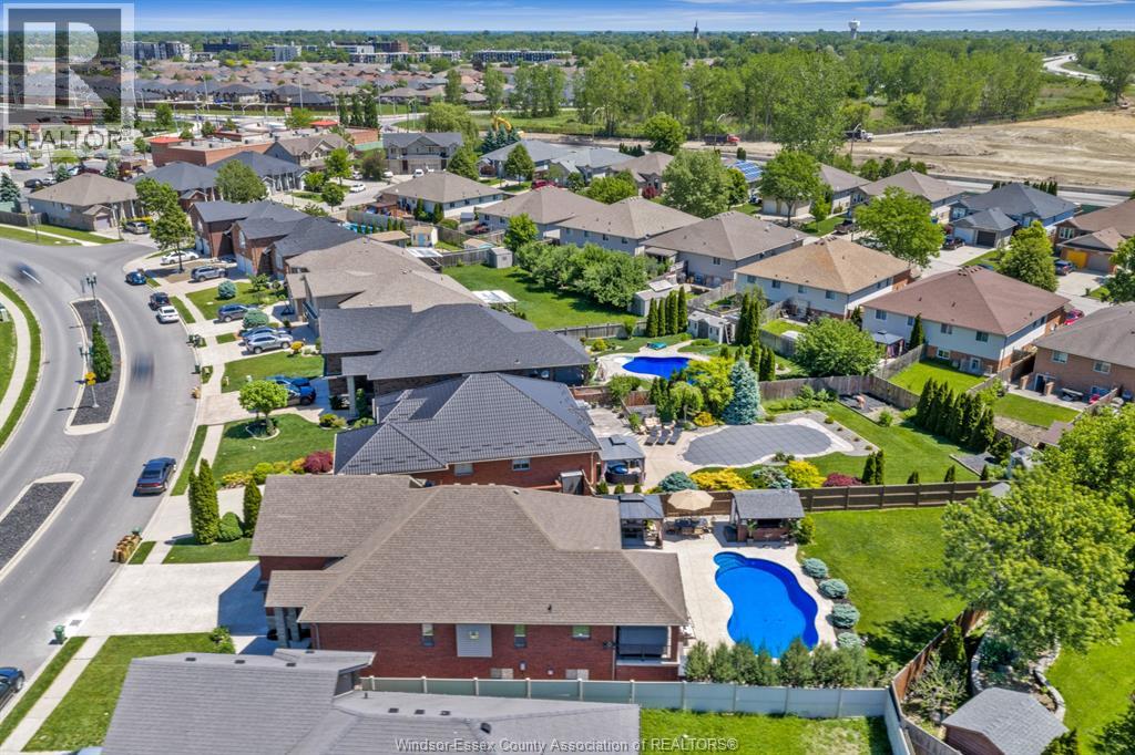 3939 WILDWOOD DRIVE - 44