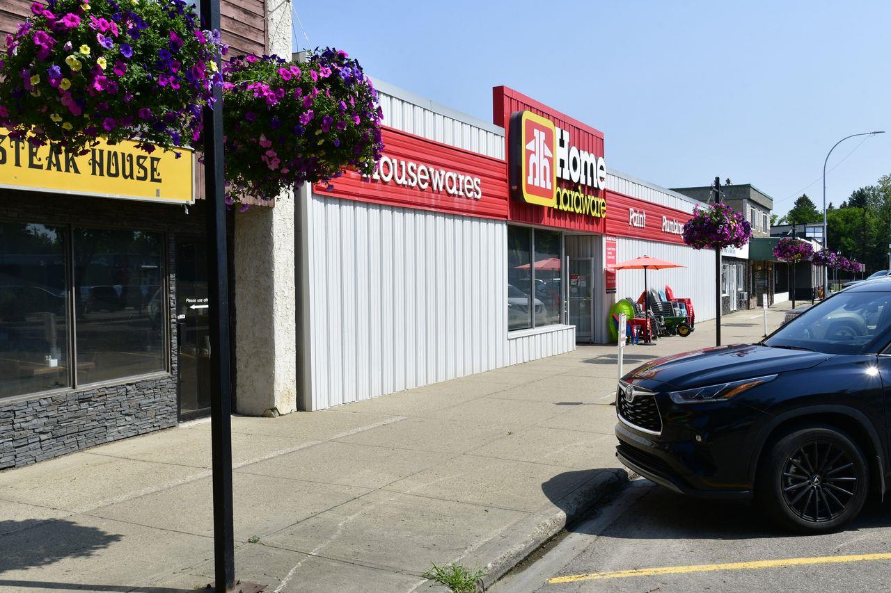 24 26 Athabasca Ave. T9G 1G2