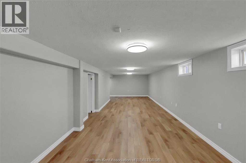 59 Wiltshire DRIVE - 39