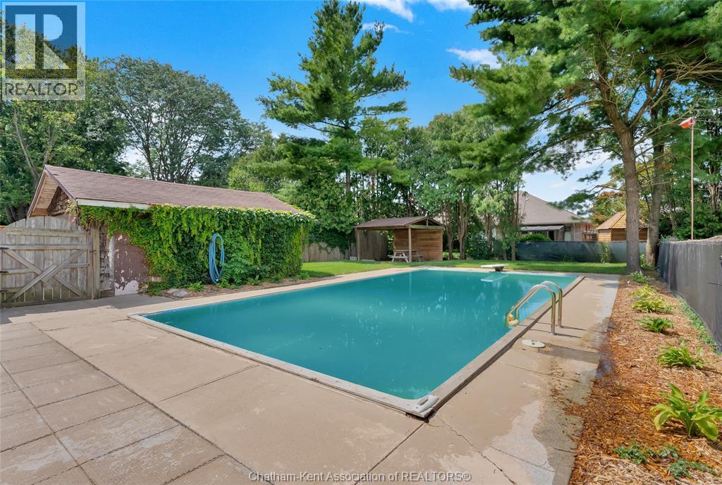 59 Wiltshire DRIVE - 46