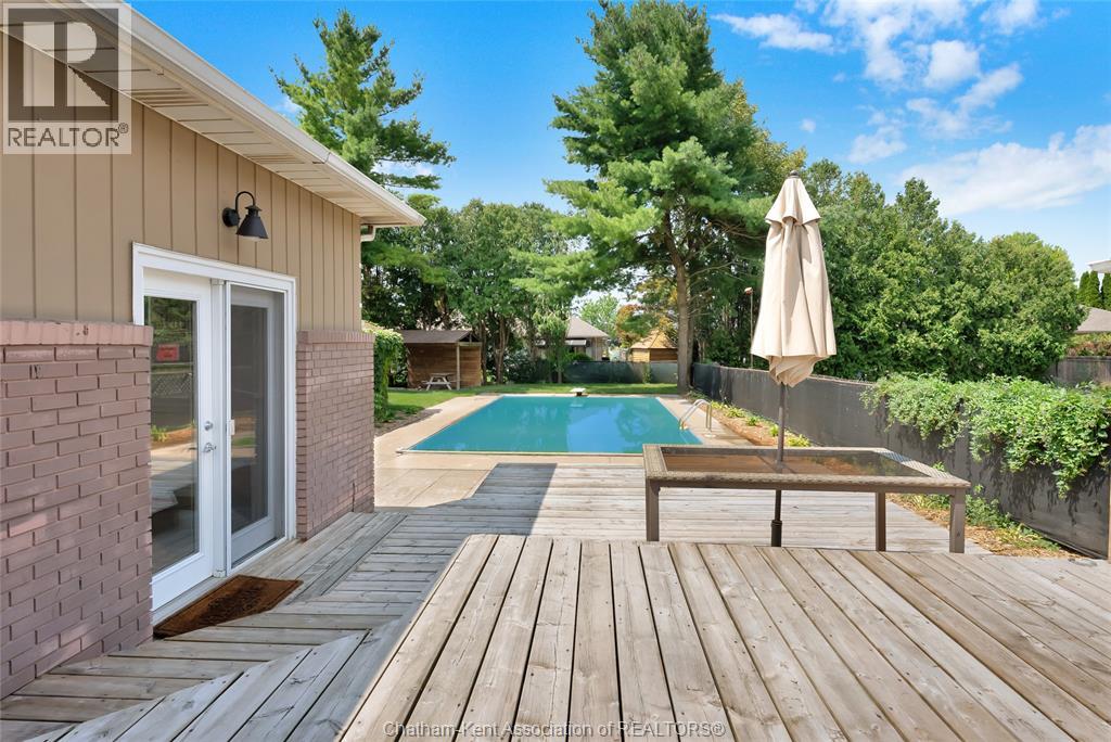 59 Wiltshire DRIVE - 50