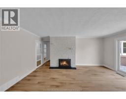 Family room/Fireplace - 59 Wiltshire Drive, Chatham, ON N7L2N4 Photo 10