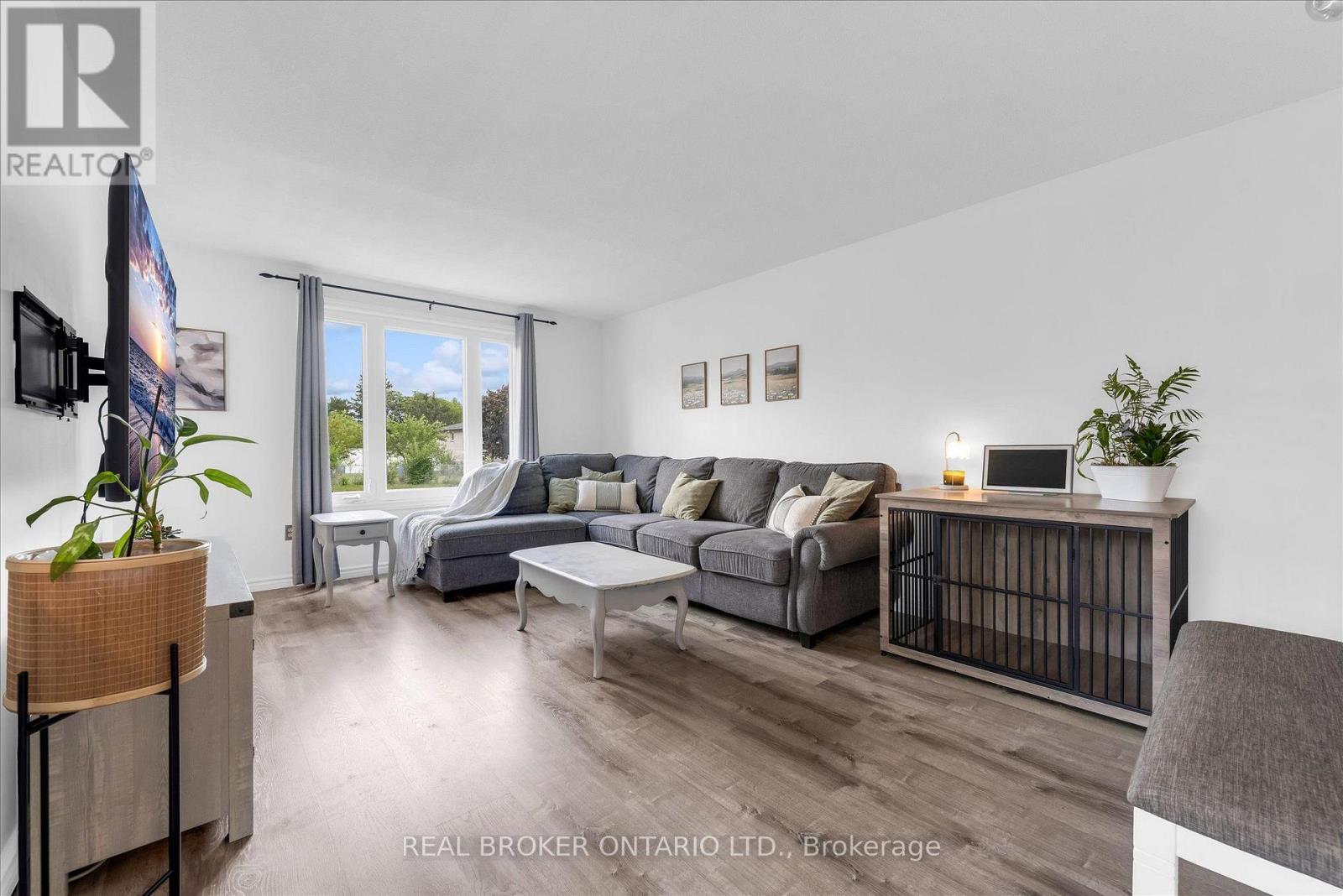 19 ACADIA DRIVE - Image 5
