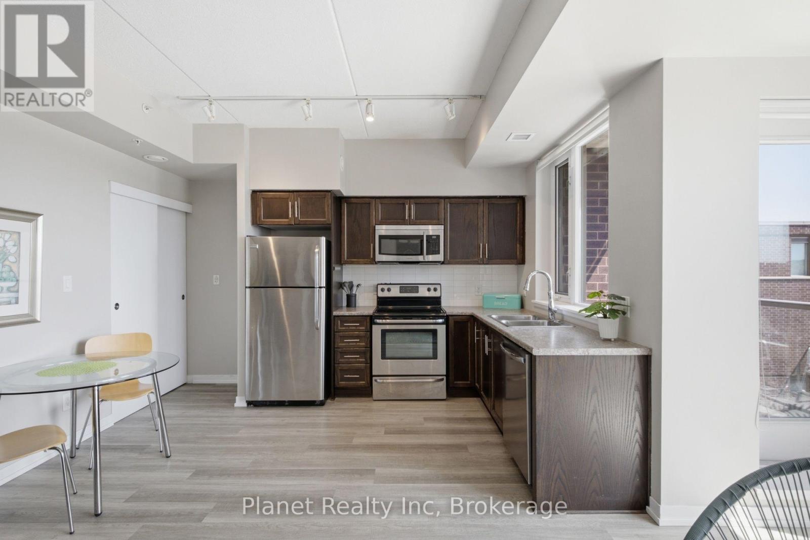 #406 5 GORDON STREET - 8