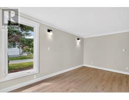 12 Yetmans Lane thumbnail 16