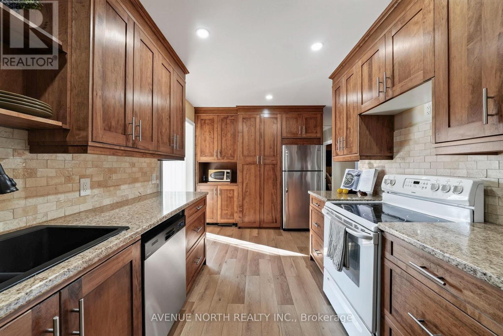 514 RIVIER PLACE - 9