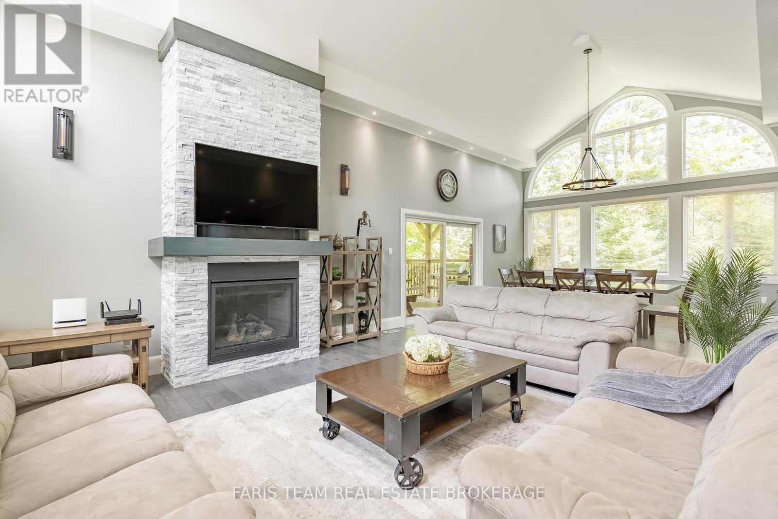 7 DUQUETTE COURT - 12