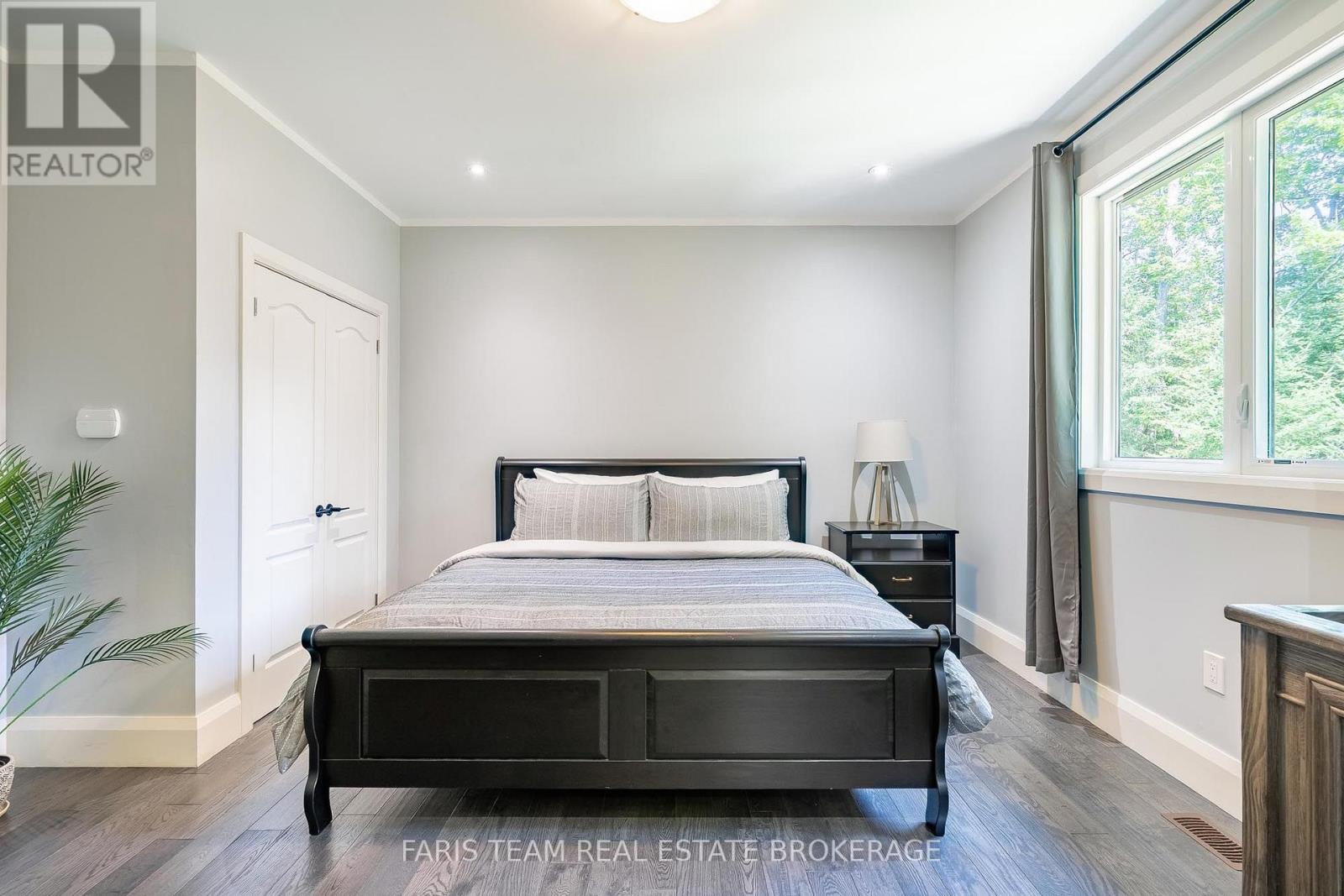 7 DUQUETTE COURT - 16