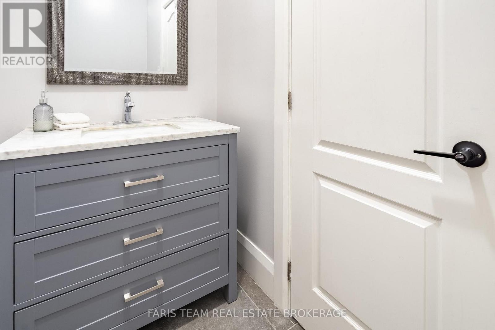7 DUQUETTE COURT - 22