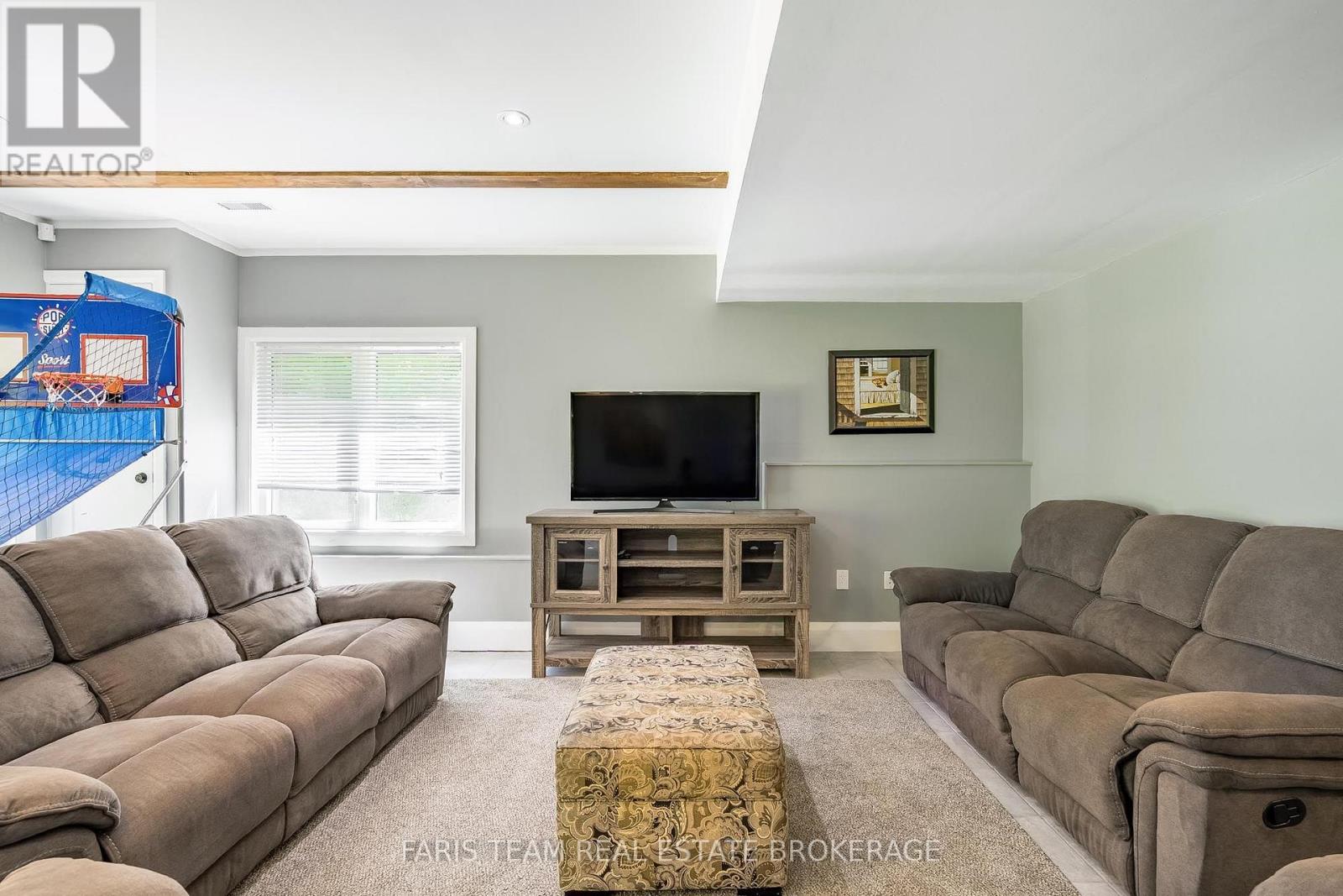 7 DUQUETTE COURT - 26