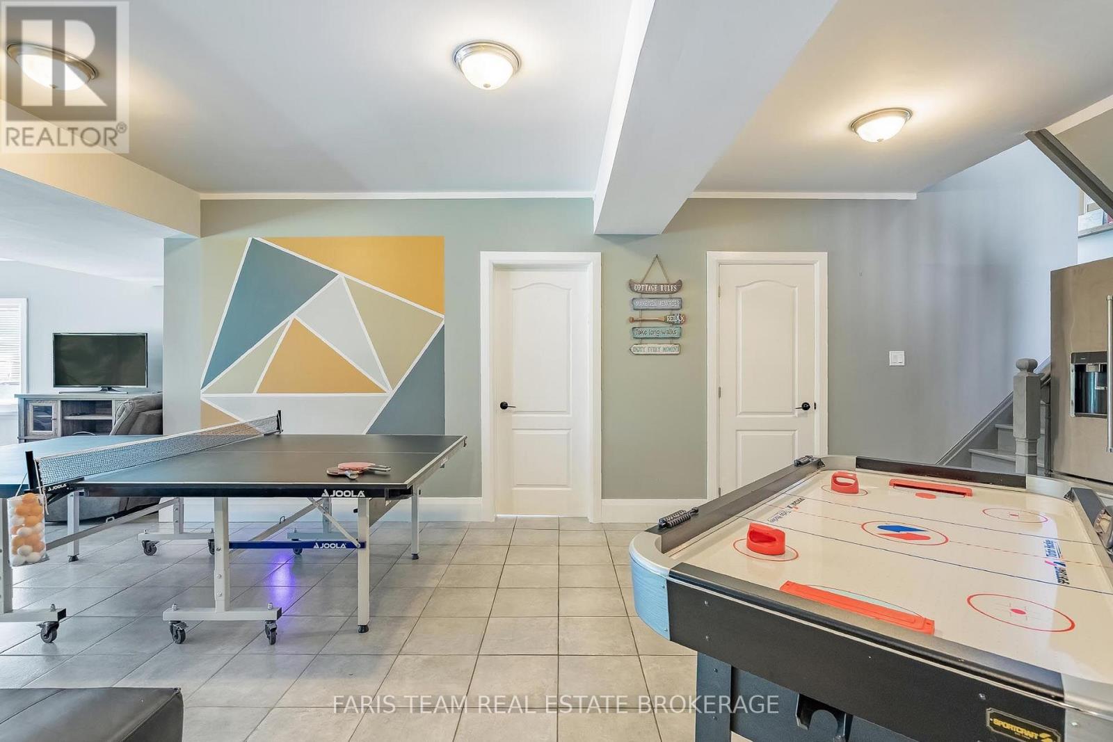 7 DUQUETTE COURT - 30