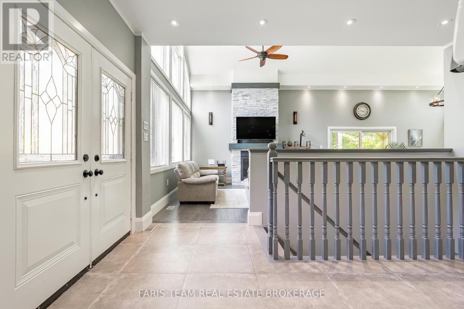7 DUQUETTE COURT - 4