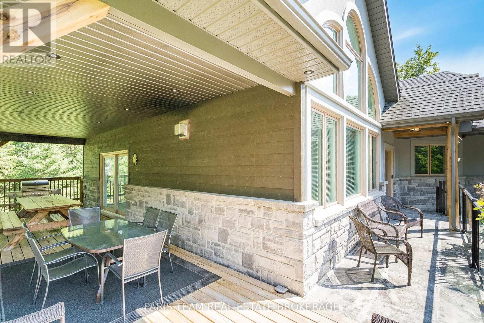 7 DUQUETTE COURT - 40